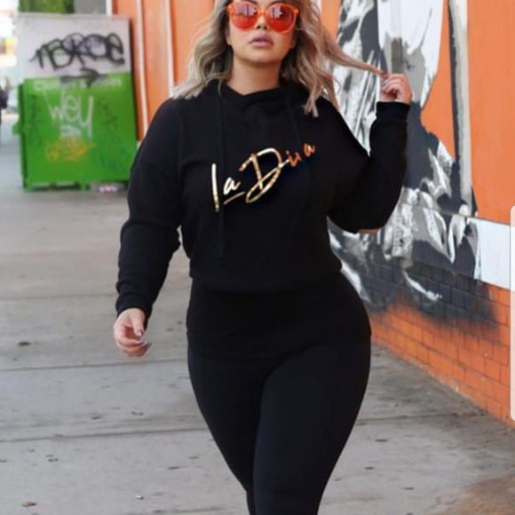 Meet your Posher, Daniela - Picture 1 of 1